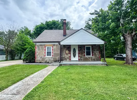 Exterior - 828 E Castle St, Murfreesboro, TN 37130 photo 6 of 15
