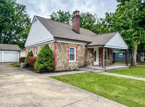Exterior - 828 E Castle St, Murfreesboro, TN 37130 photo 2 of 15
