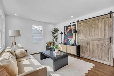 414 Springview Dr, Nashville, TN 37214