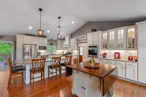 843 Percy Warner Blvd, Nashville, TN 37205
