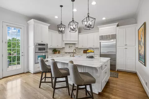 9511 Coronet Ln, Brentwood, TN 37027
