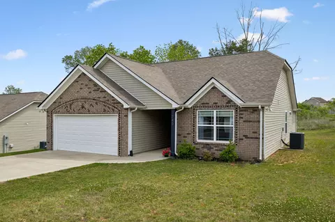 Exterior - 745 Cedar Ln, Springfield, TN 37172 photo 2 of 12