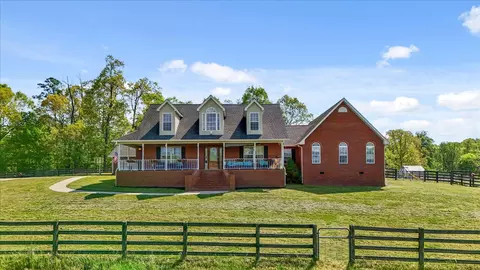 19 Dimple Ln, Ringgold, GA 30736