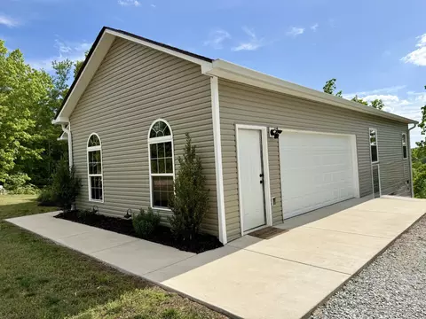 131 Gatlyn Ln, Hohenwald, TN 38462