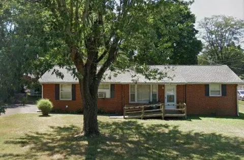 6 Sevier St, Clarksville, TN 37042