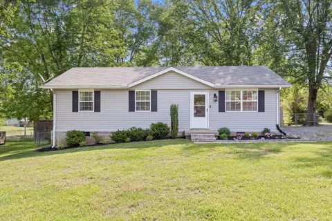 216 Fischer Dr, White House, TN 37188