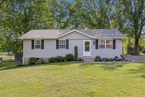 216 Fischer Dr, White House, TN 37188