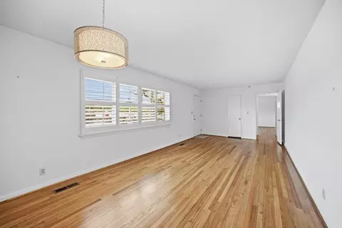 1346 Phils Dr, Chattanooga, TN 37421 photo 5