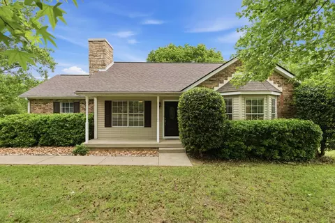 1019 Willowbank Dr S, Ashland City, TN 37015