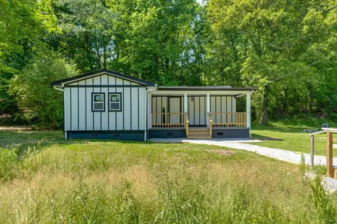 7226 Taylor Rd, Harrison, TN 37341