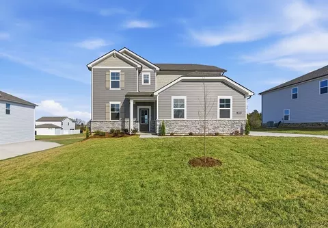 825 Averitt Ln, Lebanon, TN 37087