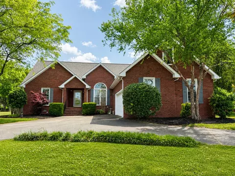 1818 Newton Ave, Murfreesboro, TN 37129