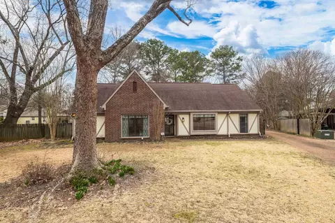 8138 W Pine Creek Crk, Germantown, TN 38138
