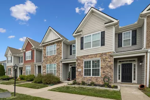 320 Manor Row, Pleasant View, TN 37146