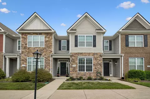 320 Manor Row, Pleasant View, TN 37146