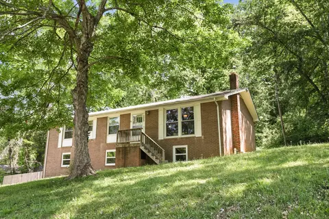 1709 W Elmwood Rd, Clarksville, TN 37040