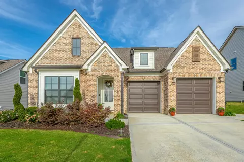 8896 Little Pine Ln, Ooltewah, TN 37363