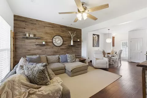 Living - 103 Padstone Pvt Ln, Spring Hill, TN 37174 photo 2 of 3