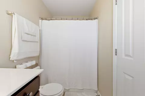 Bath - 103 Padstone Pvt Ln, Spring Hill, TN 37174 photo 3 of 4