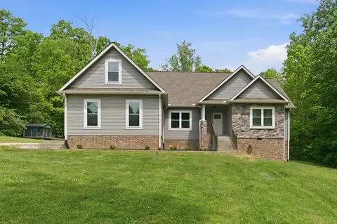 1091 Garton Rd, Burns, TN 37029
