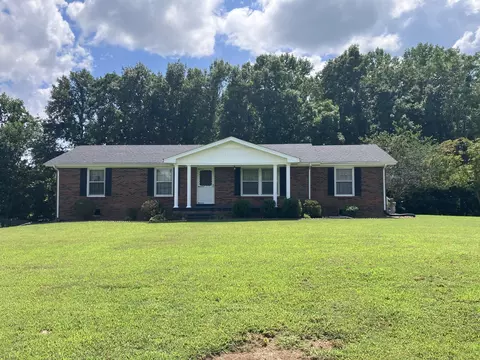 5279 Oak Grove Rd, Red Boiling Springs, TN 37150