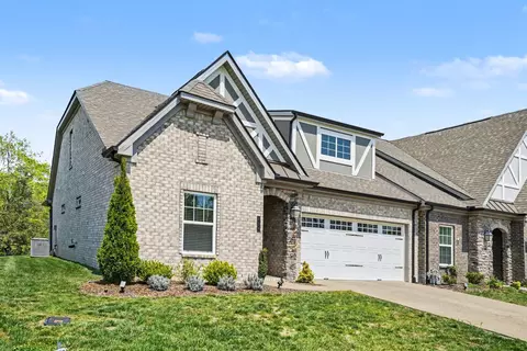 124 Owl Hollow Rd, Hendersonville, TN 37075