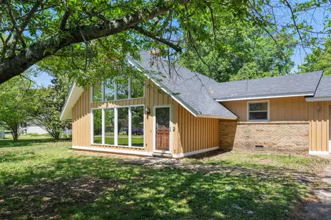 Exterior - 171 Maple Ln, Dresden, TN 38225 photo 7 of 12