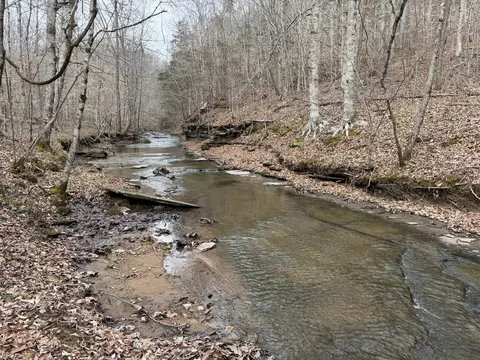 0 Collier Bend Rd, Charlotte, TN 37036