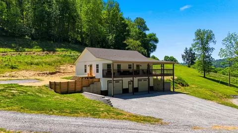 2431 Free State Rd, Gainesboro, TN 38562