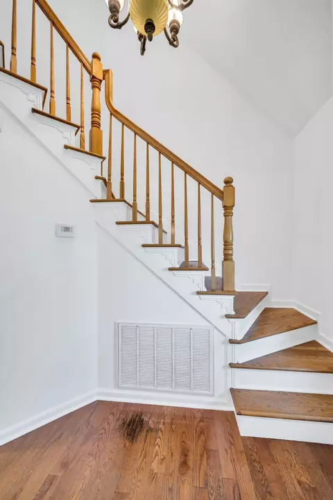 Entry Way - 213 Mccreary Hts, Dickson, TN 37055 photo 3 of 4