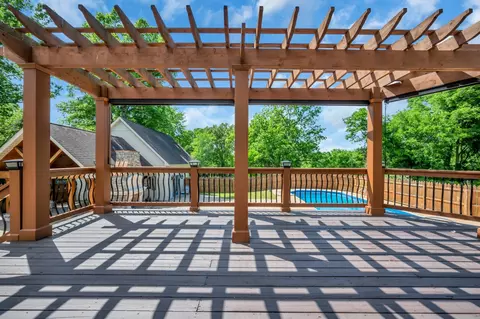 Exterior - 213 Mccreary Hts, Dickson, TN 37055 photo 8 of 15