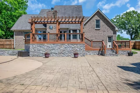 Exterior - 213 Mccreary Hts, Dickson, TN 37055 photo 13 of 15