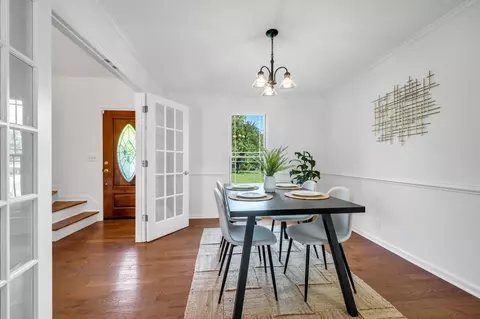 Dining - 213 Mccreary Hts, Dickson, TN 37055 photo 1 of 3