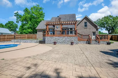 Exterior - 213 Mccreary Hts, Dickson, TN 37055 photo 12 of 15