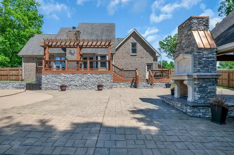 Exterior - 213 Mccreary Hts, Dickson, TN 37055 photo 14 of 15