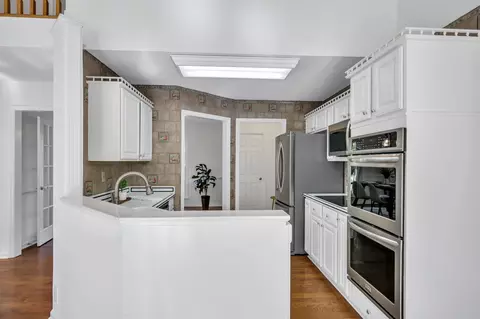 Kitchen - 213 Mccreary Hts, Dickson, TN 37055 photo 1 of 4