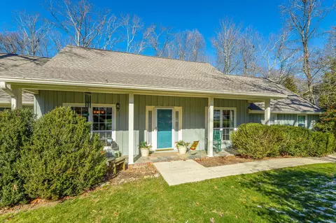 215 Stratford Way, Signal Mountain, TN 37377