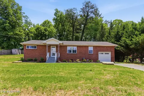 1414 Maple Dr, Knoxville, TN 37918
