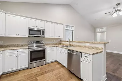 Kitchen - 112 Westview Dr, Spring Hill, TN 37174 photo 2 of 2