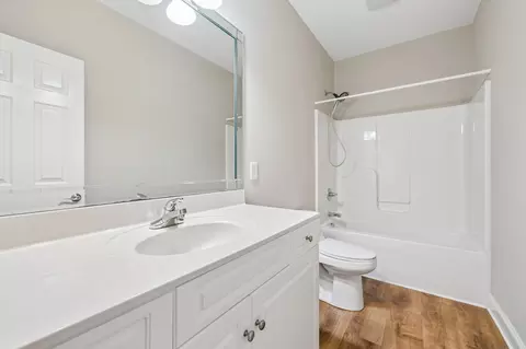Bath - 112 Westview Dr, Spring Hill, TN 37174 photo 2 of 4