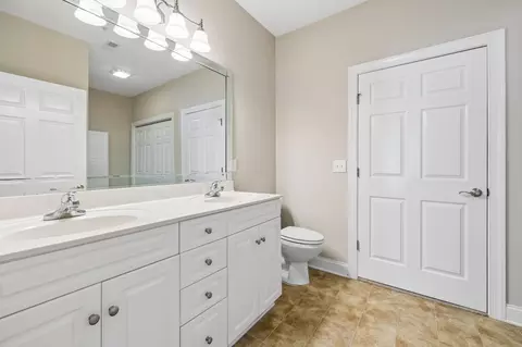 Bath - 112 Westview Dr, Spring Hill, TN 37174 photo 3 of 4