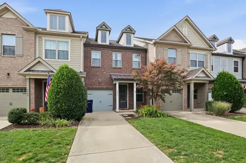 2572 Wellesley Square Dr, Thompsons Station, TN 37179
