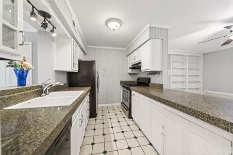 4001 Anderson Rd #B129, Nashville, TN 37217
