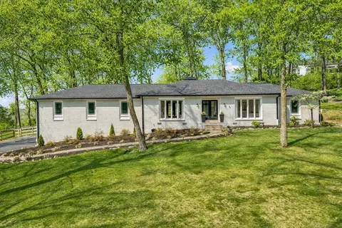 619 Forest Park Dr, Brentwood, TN 37027