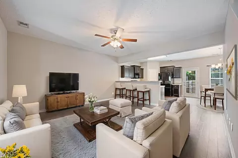 Living - 5311 Dan Post Way, Murfreesboro, TN 37128 photo 3 of 4