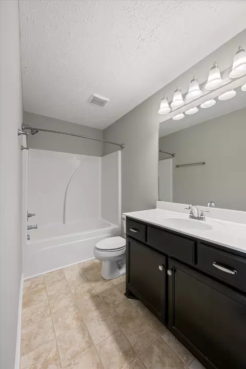 Bath - 5311 Dan Post Way, Murfreesboro, TN 37128 photo 1 of 3