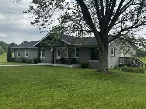 9 Caldwell Rd, Summertown, TN 38483