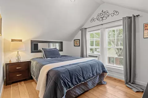 Bedroom - 412 High St, Dickson, TN 37055 photo 3 of 4