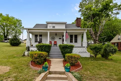 412 High St, Dickson, TN 37055