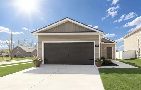 11 Stonehenge Ln, Manchester, TN 37355